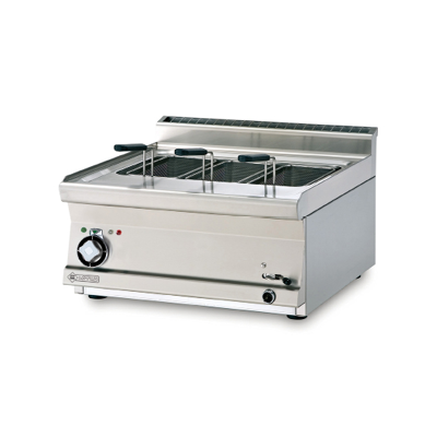 Pasta cookers